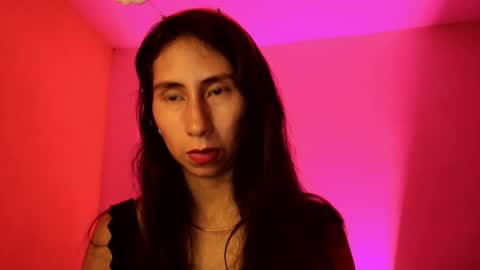 MoonLipson online show from December 19, 2024, 7:07 am