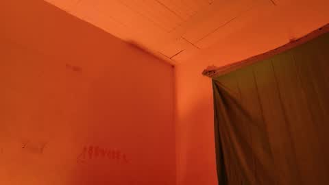 MoonLipson online show from March 29, 2026, 4:23 am