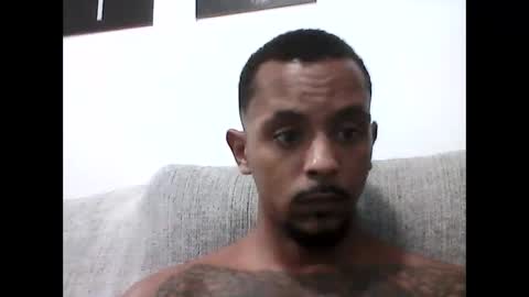 mlkmachodominador online show from May 1, 2026, 12:15 am