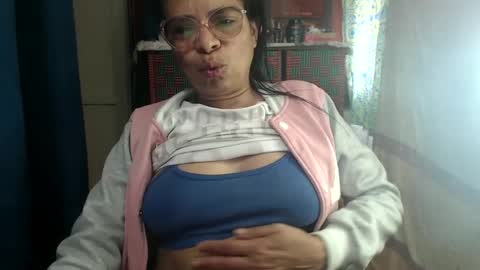 kelly online show from September 24, 2025, 2:09 pm