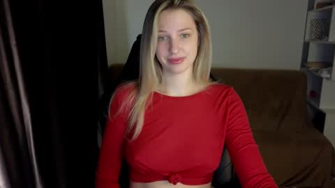 Lili online show from December 25, 2024, 5:58 pm