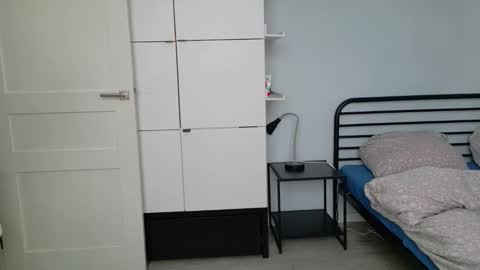 mmminnie online show from February 13, 2026, 12:12 pm