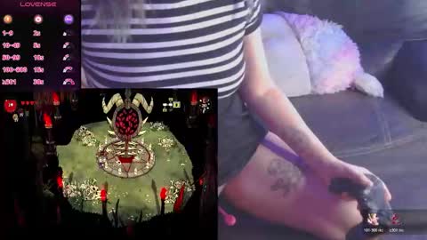 minaDarling online show from November 12, 2025, 5:41 am