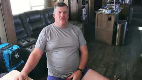 mmmthatsfunnn online show from September 10, 2025, 11:05 pm