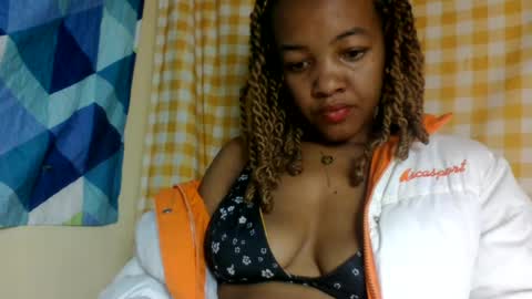 mmyriame online show from July 7, 2026, 3:09 am