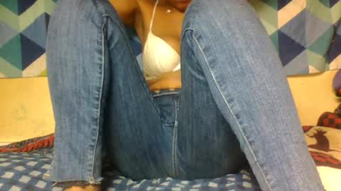 mmyriame online show from August 3, 2026, 12:43 pm