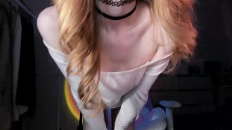 Snapshot of mnepohhh chatting on September 16, 2025, 5:47 pm mnepohhh online show from September 16, 2025, 5:47 pm