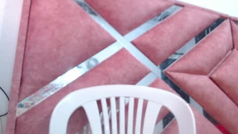 Catalina online show from April 16, 2026, 9:39 pm