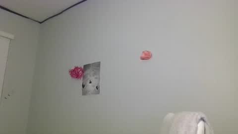 mochacup19 online show from February 24, 2025, 12:52 am