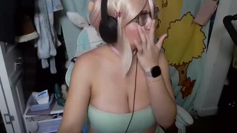 The Mochi Rainbow Variety Show online show from March 4, 2025, 10:38 pm