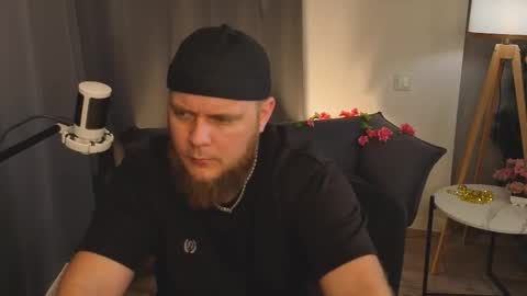 Snapshot of model134 chatting on March 4, 2026, 11:00 pm model134 online show from March 4, 2026, 11:00 pm