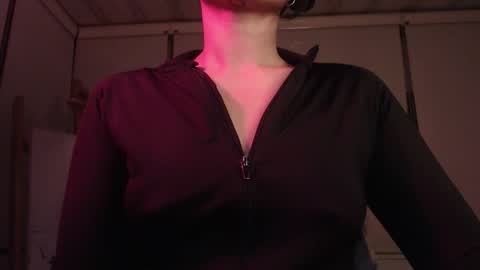 Modjo online show from April 16, 2026, 4:13 am