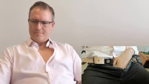 Moe online show from September 16, 2025, 5:47 pm