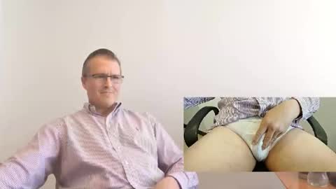 Moe online show from October 7, 2025, 5:32 pm