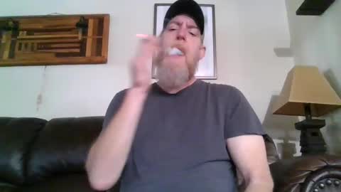 moeblick online show from January 4, 2025, 3:39 pm