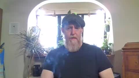 moeblick online show from February 19, 2025, 6:32 pm