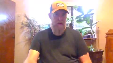 moeblick online show from September 11, 2025, 11:54 am