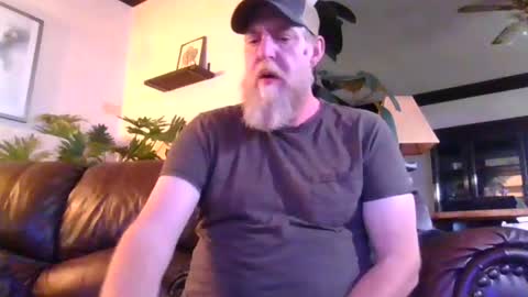 Snapshot of moeblick chatting on November 16, 2025, 9:42 pm moeblick online show from November 16, 2025, 9:42 pm