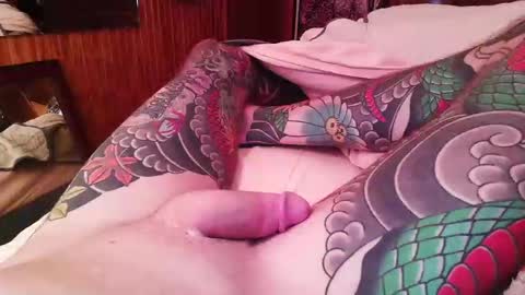 Snapshot of moeron40 chatting on November 4, 2025, 4:33 am moeron40 online show from November 4, 2025, 4:33 am