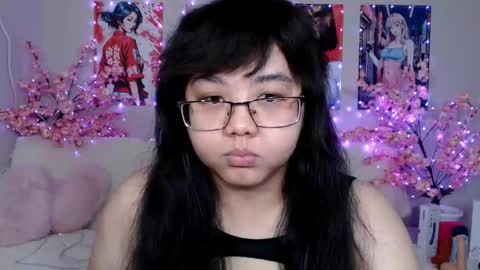 Molly online show from April 12, 2026, 3:44 am