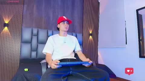 mohamed_malik online show from May 8, 2026, 11:04 am