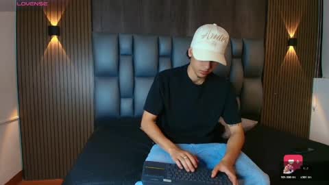 mohamed_malik online show from May 9, 2026, 9:36 am
