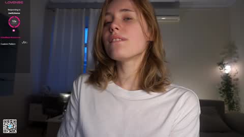 Snapshot of moiraalsbrook chatting on January 21, 2025, 1:43 pm Diana online show from January 21, 2025, 1:43 pm