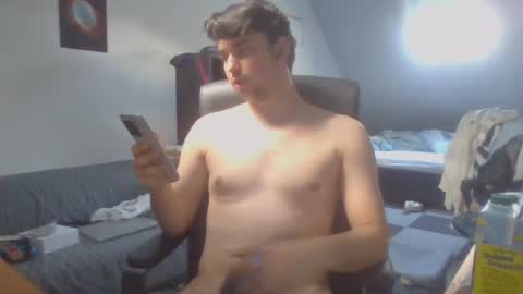 moistbreadstick online show from July 1, 2026, 1:13 pm
