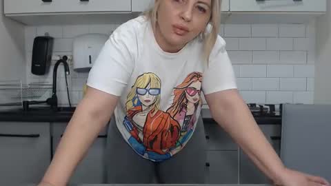 erika online show from December 13, 2024, 12:28 pm