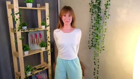 Hello im May online show from June 2, 2026, 5:04 pm