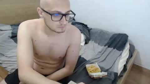 Snapshot of molkreid2 chatting on April 8, 2026, 3:28 am molkreid2 online show from April 8, 2026, 3:28 am