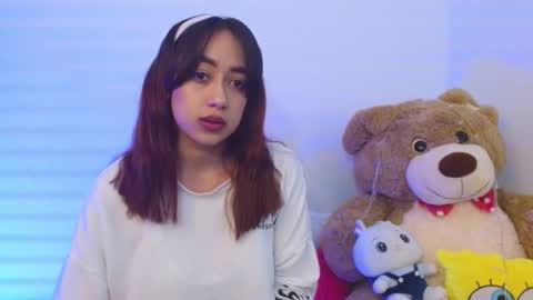 Snapshot of moll1e_ chatting on December 28, 2024, 1:29 am M o L l i E  online show from December 28, 2024, 1:29 am