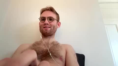 Snapshot of molliter chatting on October 30, 2025, 1:56 pm molliter online show from October 30, 2025, 1:56 pm