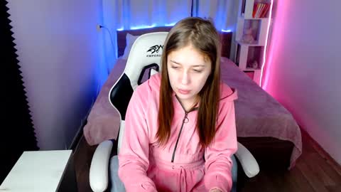Snapshot of molly_barbie chatting on January 22, 2025, 11:56 am Molly Prvt is open online show from January 22, 2025, 11:56 am
