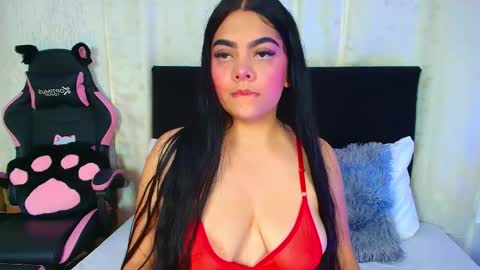 Molly Bick online show from May 27, 2026, 5:26 am