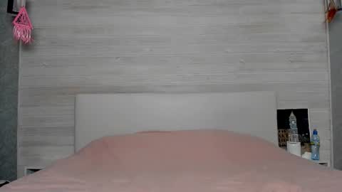 Snapshot of molly_hunt chatting on September 15, 2025, 2:55 am Molly Hunt online show from September 15, 2025, 2:55 am