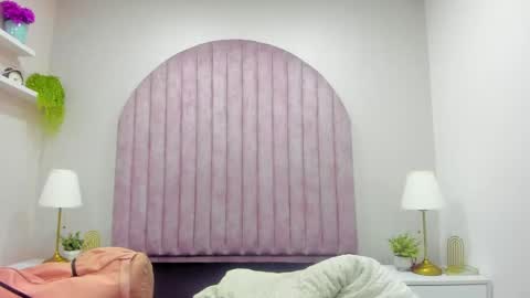 Snapshot of molly_jackson chatting on March 7, 2025, 12:12 pm Molly Jackson online show from March 7, 2025, 12:12 pm