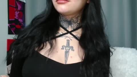 Lina online show from December 25, 2024, 9:13 am