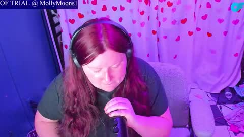 molly_moons online show from May 17, 2026, 10:44 am