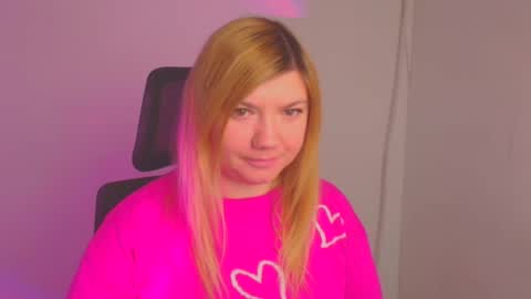 Snapshot of molly_moree chatting on January 14, 2025, 12:14 pm Molly online show from January 14, 2025, 12:14 pm