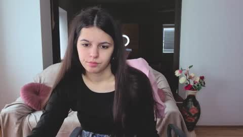 Molly Owens online show from September 25, 2025, 8:07 am