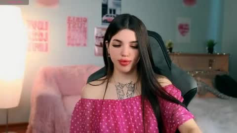 Molly online show from May 20, 2026, 4:29 am