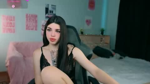 Snapshot of molly_rettyy chatting on July 9, 2026, 4:16 am Molly online show from July 9, 2026, 4:16 am