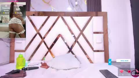 Snapshot of molly_sweetee chatting on June 25, 2026, 11:20 pm Yuli online show from June 25, 2026, 11:20 pm