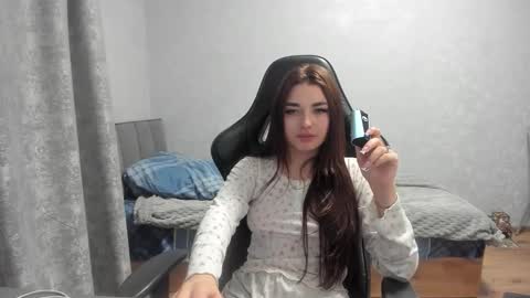 Snapshot of molly_ww chatting on March 1, 2026, 12:56 am Molly online show from March 1, 2026, 12:56 am