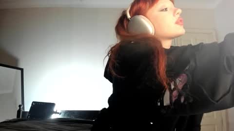 Snapshot of mollycodle chatting on February 28, 2025, 4:10 pm Goddess Katherine online show from February 28, 2025, 4:10 pm
