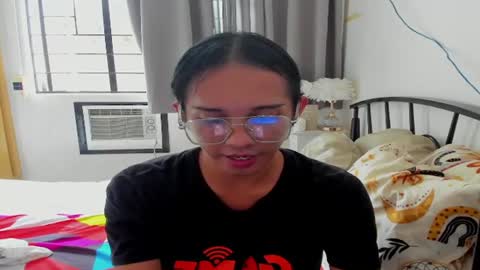 Molly online show from June 9, 2026, 8:04 am