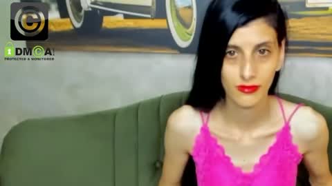 Molly online show from June 29, 2026, 6:19 am