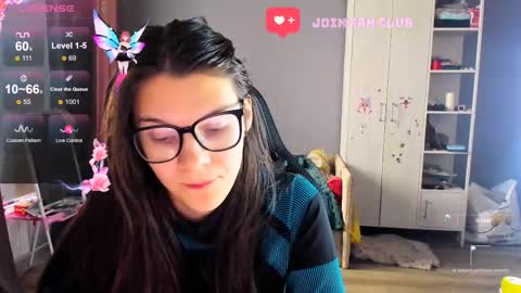  KIRA  online show from October 23, 2025, 4:56 am