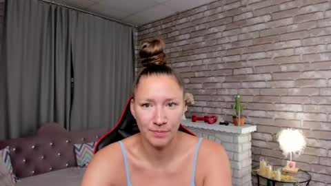 Snapshot of mollynay chatting on June 8, 2026, 11:27 pm hi im Molly heregreat boobs big heart warm pussy online show from June 8, 2026, 11:27 pm